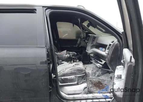 2025 Ram 2500 Tradesman 4X4 6'4 Box from USA, damaged, VIN 3C6TR5CJ9SG537993